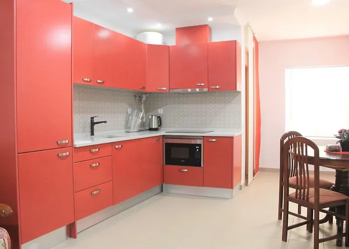 Baia Do Sado Ii Lägenhet *